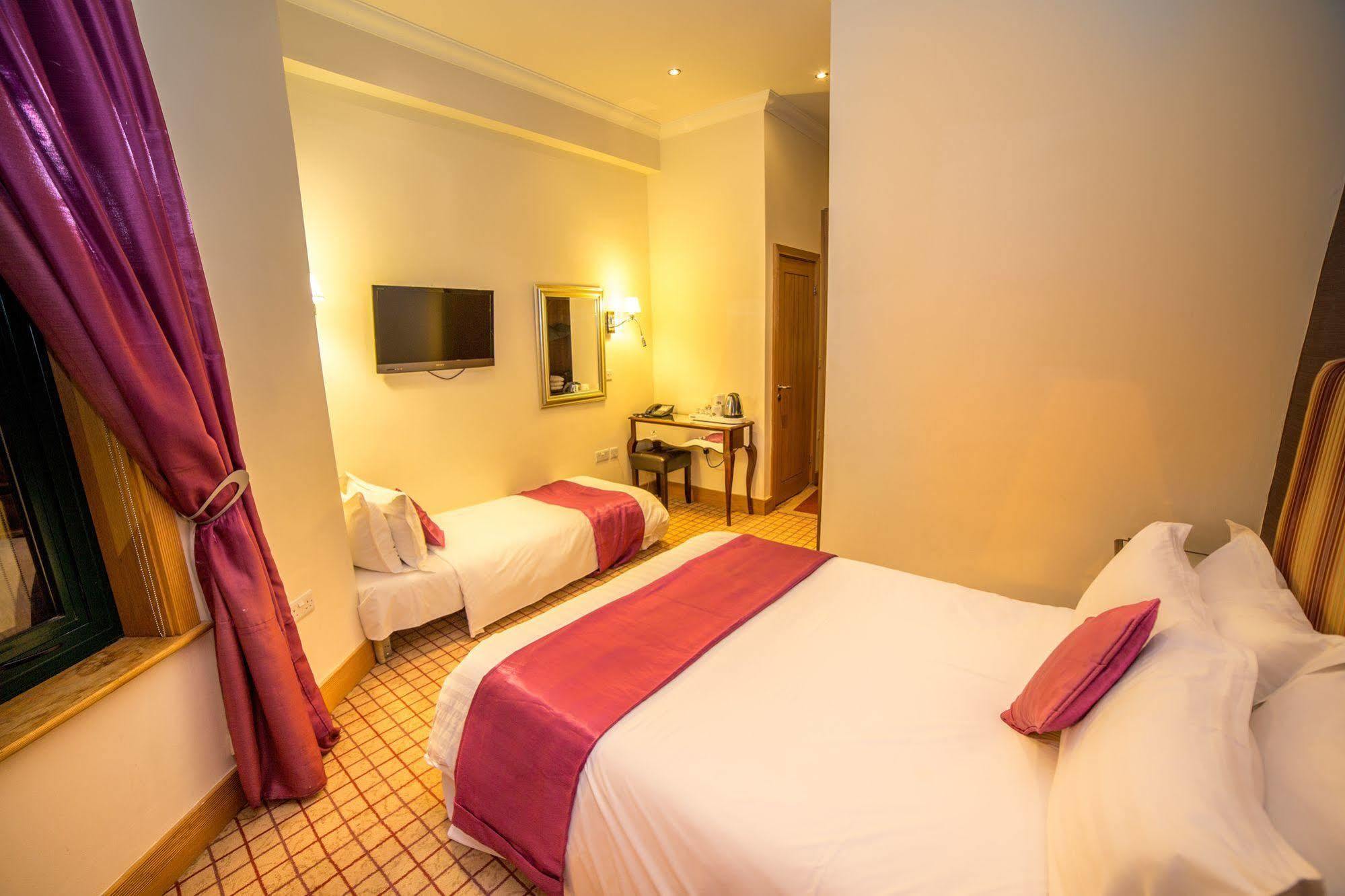 Newcastle Jesmond Hotel ภายนอก รูปภาพ